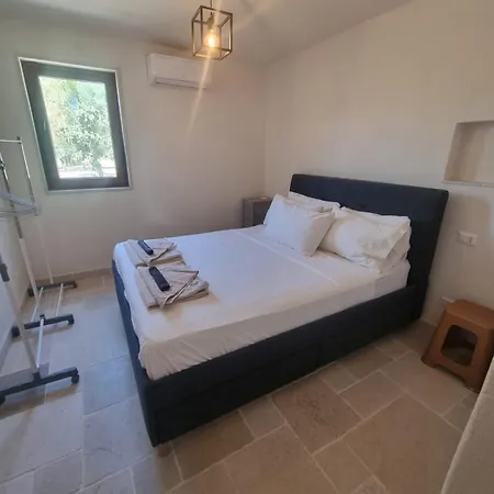 Natalie Villa Brindisi